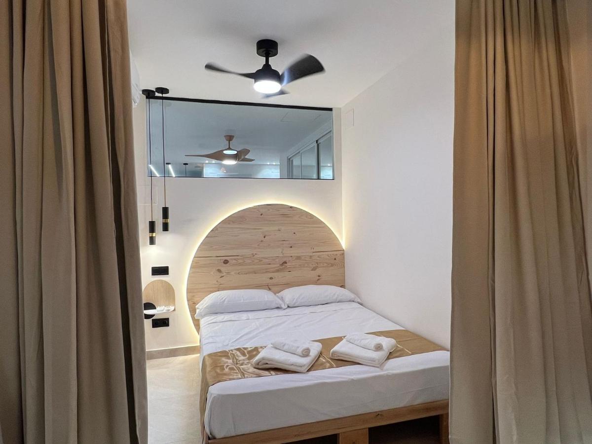 Zelun Suite Torremolinos Center Exterior foto